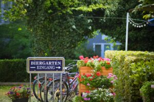 Rhoischnook Biergarten