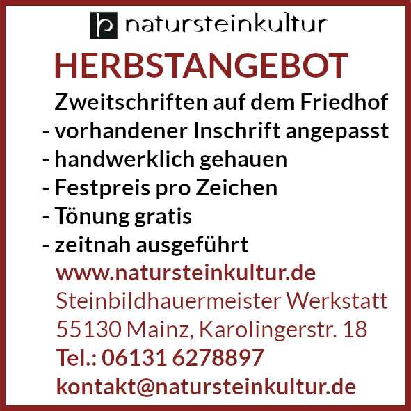 Steinmetzmeister Boris Engelbrecht fertigt Grabstein-Zweitschriften auf dem Friedhof an.