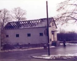 Riedweg, Raiffeisen-Verkaufsstelle nach Brand 1970. Bildgeber: Gerhard Kalteyer